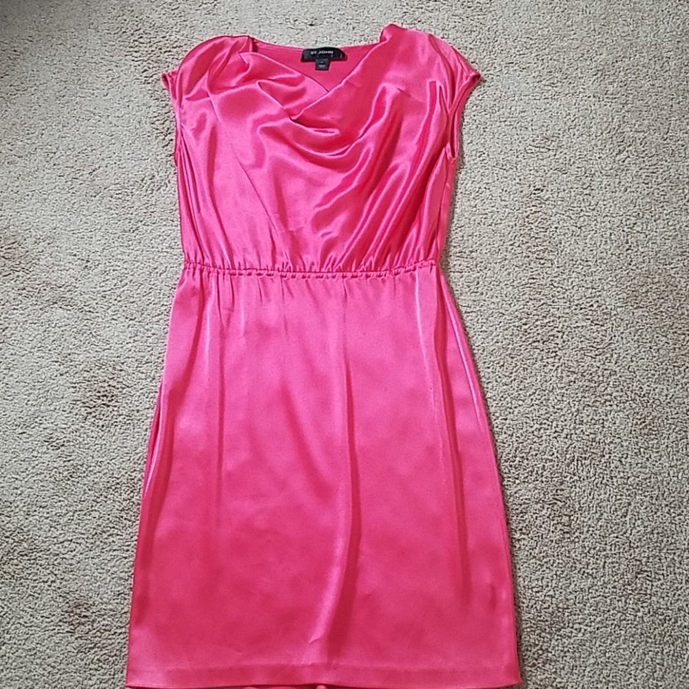 St. John pink drape neck short sleeve dress size 4